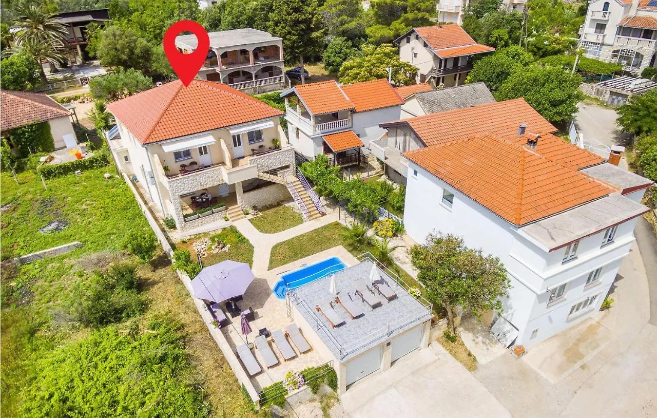 Awesome Apartment In Zdrelac With Kitchen Croatia